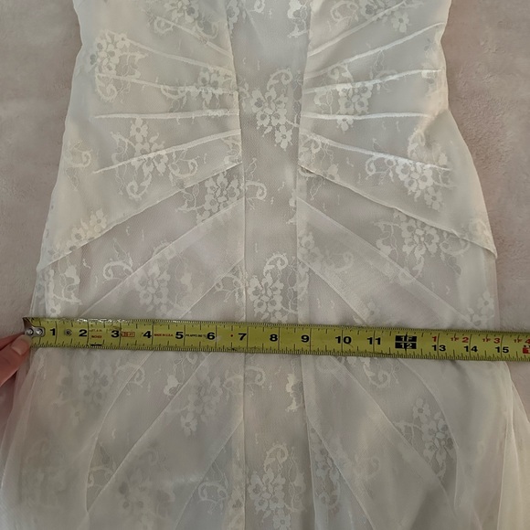 Stunning BCBG Maxazria dress - Picture 10 of 10